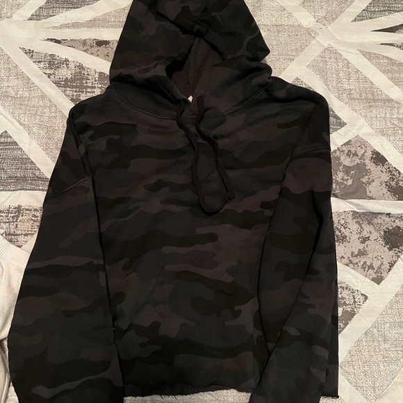 Cropped hoodie - Picture 2 of 3